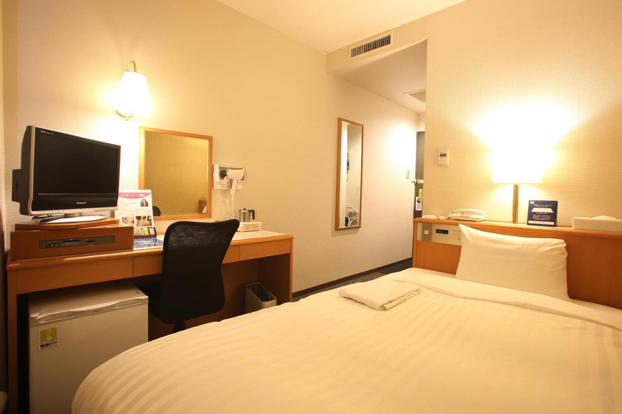 Sun Hotel Tosu Saga Esterno foto